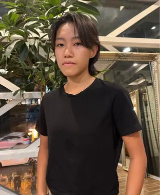 アイブロウ そね こまちのヘアスタイル