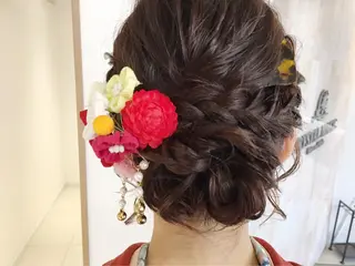 ショート ヘアアレンジ クリスタルマジック hair &　eyeのヘアスタイル