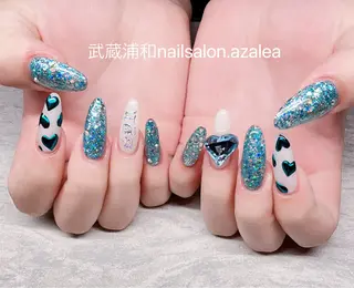 ネイル R inのネイルデザイン