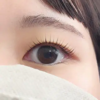 マツエク・マツパ Fiara 四条烏丸店所属・Fiara四条烏丸店 三浦やすみんのマツエク・マツパデザイン