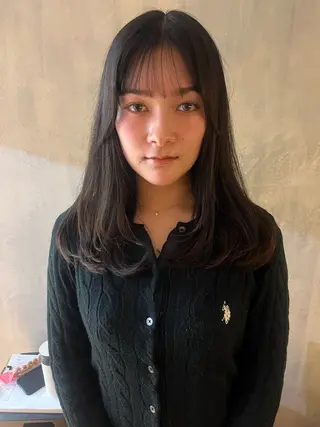 セミロング LOAVE AOYAMA所属・カット無料airi airiのヘアスタイル