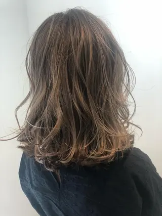 ミディアム ハイライト/ ブリーチ😈小倉😈のヘアスタイル