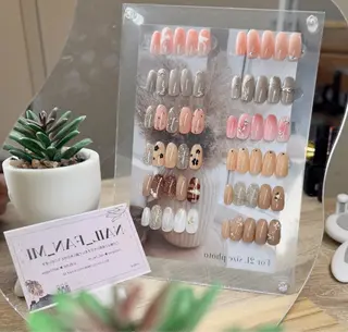 ネイル 斎藤 桃華のネイルデザイン