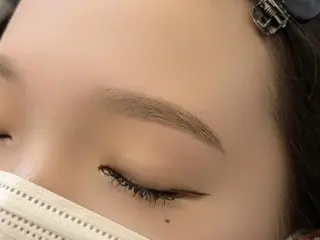 アイブロウ 眉毛/まつパ3C's 💍mei💍谷町のマツエク・マツパデザイン
