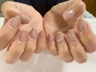 ネイル 手塚 里奈のネイルデザイン