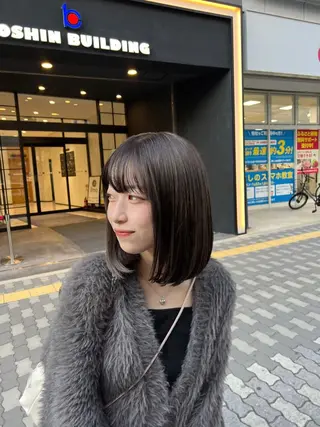 ショート カラー Neale. ユメのヘアスタイル