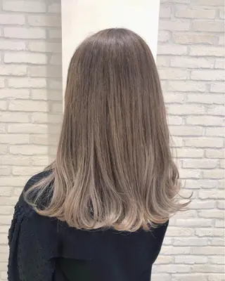 セミロング カラー HAUS 片山みほのヘアスタイル