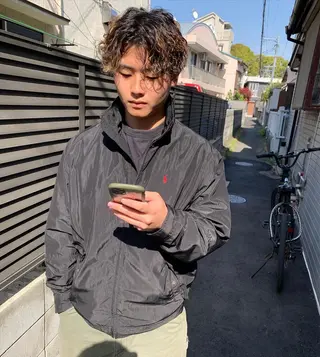 パーマ メンズ Fuuu《フゥ》所属・シノザキ シンゴのヘアスタイル