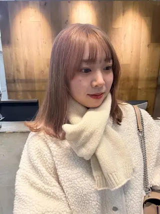 ミディアム カラー ミルクティー× グレージュMOMOのヘアスタイル