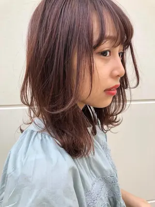 ミディアム カラー 榎園 由美のヘアスタイル
