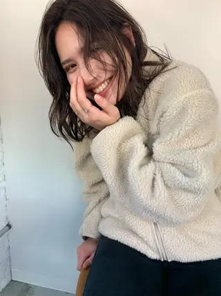 ミディアム カラー iet.所属・ウルフ/ボブ/耳ツボ ジュエリー◎ricoのヘアスタイル