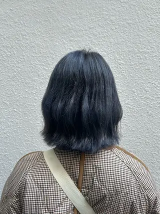 ショート カラー ウジイエ ミユウのヘアスタイル