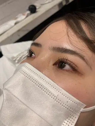 マツエク・マツパ なぽ ❤︎ y2k/韓国nailのネイルデザイン