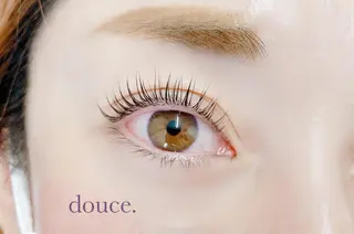 マツエク・マツパ アイブロウ mes yeux eye salon.の眉毛・アイブロウイメージ