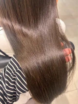 ロング KOUYU（ému） 伏見/カラーモデルのヘアスタイル