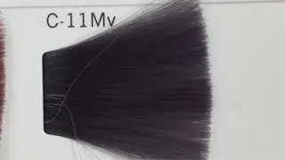 カラー 新島 美恵子のヘアスタイル