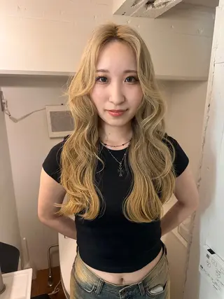 ロング カラー Hana ハイトーン🕯🩰のヘアスタイル