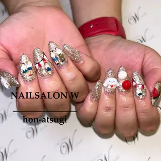 セミロング ネイルサロン ダブルのネイルデザイン