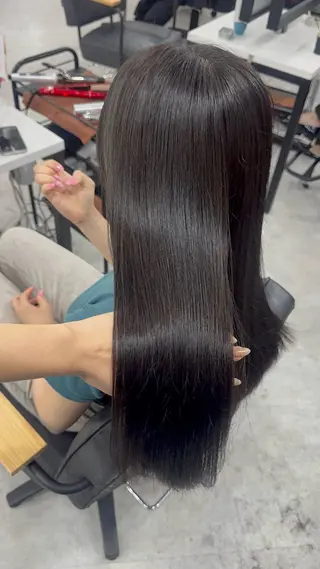 ロング カラー 赤み無し柔らかカラー 【梅田】madokaのヘアスタイル