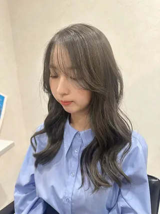 セミロング カラー 艶カラー🫧髪質改善 Bonheur辻結凪のヘアスタイル