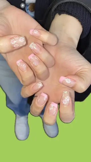 ネイル ulu🌼 nanaのネイルデザイン