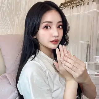 ネイル Vogusty's Nail 鶴見店のネイルデザイン