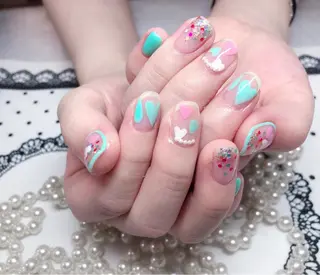 ネイル マジックミラー所属・マジック ミラーのネイルデザイン