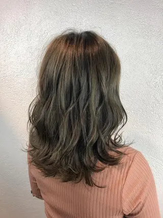 ロング カラー AKANE 【zina新宿】のヘアスタイル