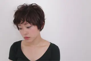 ショート カラー パーマ 【天満1艶髪】潤艶/ 髪質改善🌹釣本竜哉のヘアスタイル