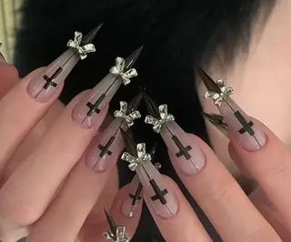 ネイル Pure&Rich Nailのネイルデザイン