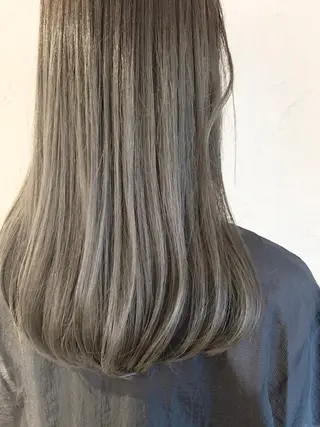 ミディアム カラー conne&riri所属・MAYU 💚森下のヘアスタイル