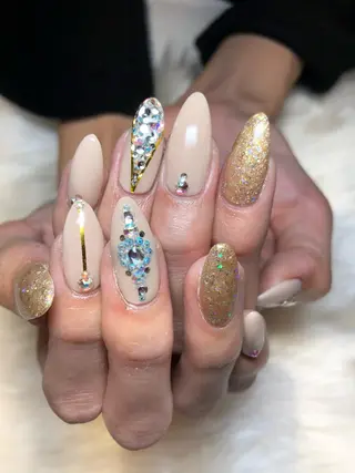 ネイル Li'leaNail AINAのネイルデザイン