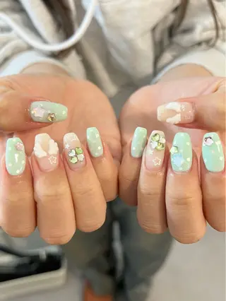 ネイル sio.nail&eyebrow salon shimokitazawa2号店所属・nailist mana𖤐´-のネイルデザイン