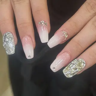 ネイル 👽個性派ネイル🎀 komachiのヘアスタイル