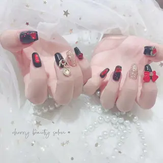 ネイル SAKURA 🍒のネイルデザイン