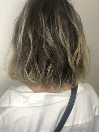 ミディアム カラー prier×kewhair所属・sato yoshikiのヘアスタイル