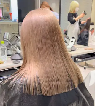 カラー album銀座店所属・ブリーチ特化/ 銀座/シンヤのヘアスタイル