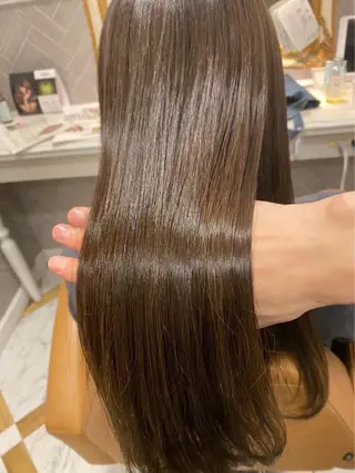 ロング レイヤーカット /透明感カラー西田のヘアスタイル