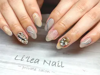 ネイル Li'leaNail AINAのネイルデザイン