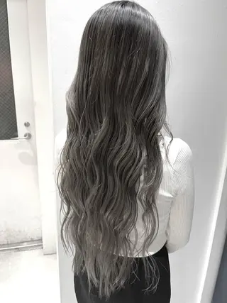 セミロング 🌈外国風ハイライト こうたろうのヘアスタイル