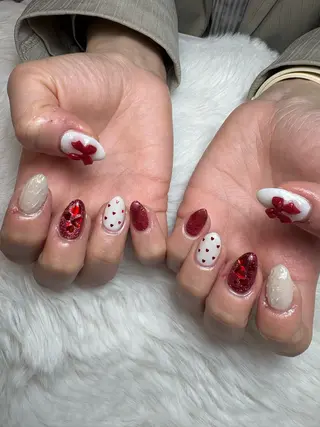 ネイル 黒須莉奈 IRYのネイルデザイン