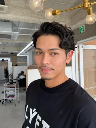 パーマ メンズ 八谷 将平のヘアスタイル