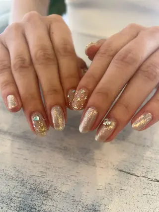 ミディアム Atelier  nail所属・︎ ユイナのネイルデザイン