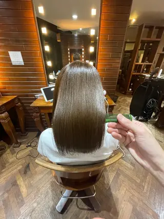 ミディアム stylist YUTOのヘアスタイル