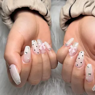 ネイル R momo京橋のネイルデザイン