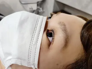 マツエク・マツパ 関口 友菜のヘアスタイル