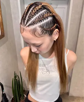 ロング ヘアアレンジ iona/ハイトーン /ネイルのネイルデザイン