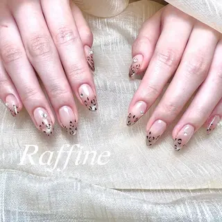 ネイル RAFFINE haru🦋🩵のネイルデザイン