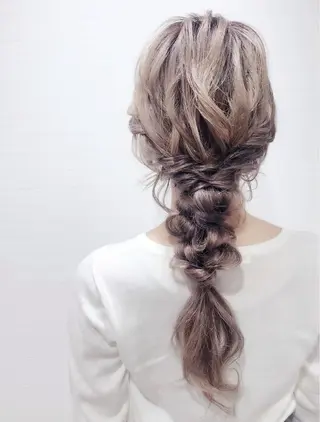 ヘアアレンジ GRANLUSSO 〜グランルッソ駅前店所属・木口 嘉美のヘアスタイル