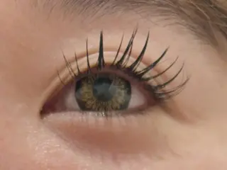 マツエク・マツパ アイラッシュサロンF所属・磯崎 桃子 f(エフ)のマツエク・マツパデザイン